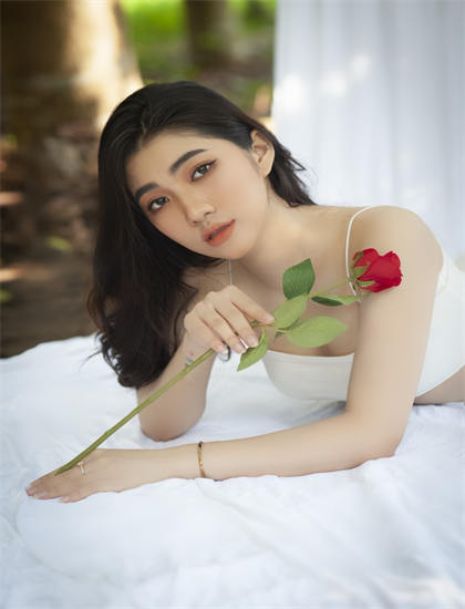我的漂亮女房东完整版在线中文_总裁夫人来自农村短剧免费观看_国产级特黄AAAAAA片在线看